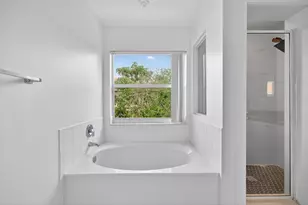 4083 Lake Tahoe Cir, West Palm Beach, FL 33409 - Photo 13