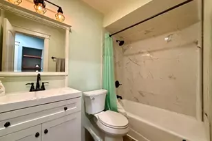 9454 NW 46th St, Sunrise, FL 33351 - Photo 7
