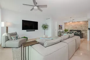 411 N New River Dr E, Fort Lauderdale, FL 33301 - Photo 5