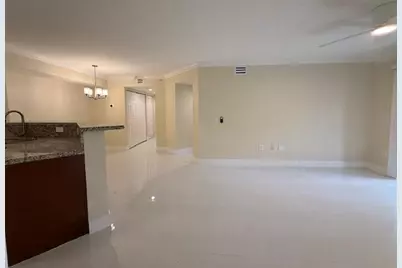 4280 San Marino Boulevard #107, West Palm Beach, FL 33409 - Photo 9