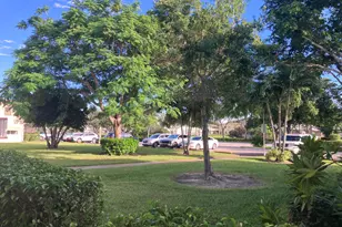 8 Cambridge A, West Palm Beach, FL 33417 - Photo 9
