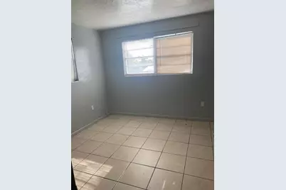 644 SW 4th Street #1, Belle Glade, FL 33430 - Photo 5