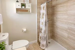 2832 Crosley Dr W, West Palm Beach, FL 33415 - Photo 9