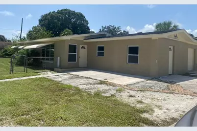 2315 St Lucie Boulevard #Middle Apt., Fort Pierce, FL 34946 - Photo 1