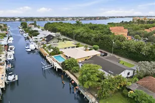 116 Periwinkle Dr, Hypoluxo, FL 33462 - Photo 1