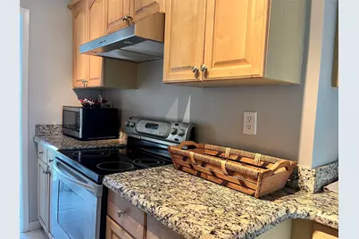 2755 NE 28th Avenue #B4, Lighthouse Point, FL 33064 - Photo 5