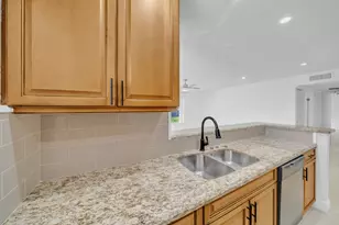 1360 SE High Point Way SE, Delray Beach, FL 33445 - Photo 17