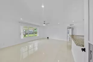 1360 SE High Point Way SE, Delray Beach, FL 33445 - Photo 11