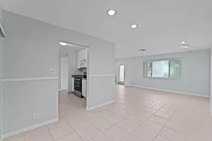 1171 NW 89th Ave, Plantation, FL 33322 - Photo 7