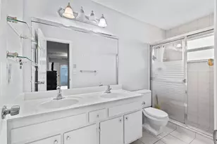 1171 NW 89th Ave, Plantation, FL 33322 - Photo 11