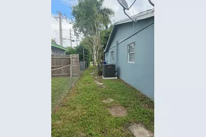 2131 NW 26th Avenue, Fort Lauderdale, FL 33311 - Photo 15