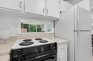 900 SW 10th Terrace, Hallandale Beach, FL 33009 - Photo 21