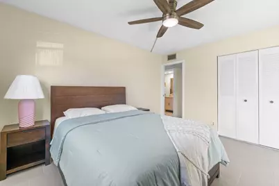 196 Piedmont E, Delray Beach, FL 33484 - Photo 15