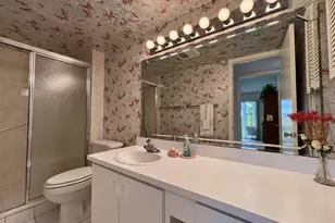 102 Greenbrier A, West Palm Beach, FL 33417 - Photo 9