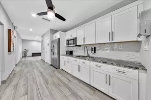3520 Oaks Way, Pompano Beach, FL 33069 - Photo 41