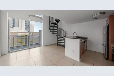 300 S Biscayne Boulevard #L-832, Miami, FL 33131 - Photo 5