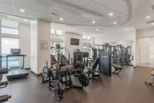 300 S Biscayne Blvd, Miami, FL 33131 - Photo 29