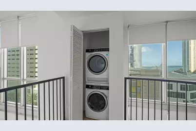300 S Biscayne Boulevard #L-832, Miami, FL 33131 - Photo 25