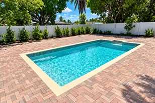 330 Cypress Dr, Lake Park, FL 33403 - Photo 23