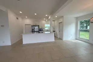 168 SE Prima Vista Blvd, Port Saint Lucie, FL 34983 - Photo 3