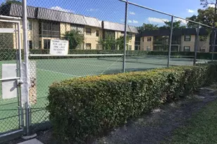 9157 NW 1st Ct, Pembroke Pines, FL 33024 - Photo 3