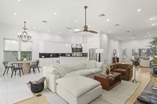 201 NE 4th St, Boca Raton, FL 33432 - Photo 11