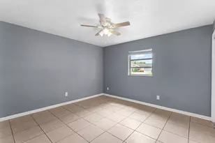 306 Riomar Dr, Port Saint Lucie, FL 34952 - Photo 9