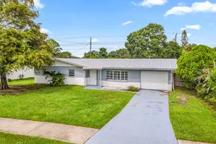 306 Riomar Dr, Port Saint Lucie, FL 34952 - Photo 1