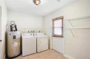 7831 NW 71st Ct, Tamarac, FL 33321 - Photo 27
