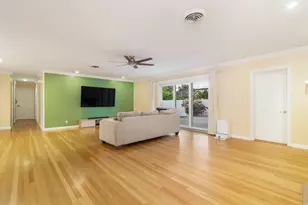 2607 Colgate Ln, Lake Worth Beach, FL 33460 - Photo 3