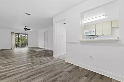 12658 Kenwood Lane #D, Fort Myers, FL 33907 - Photo 7
