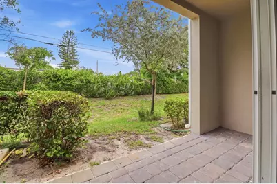 113 Bandol Street, Riviera Beach, FL 33404 - Photo 19
