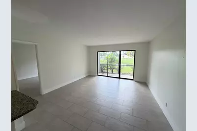 1112 Green Pine Boulevard #F1, West Palm Beach, FL 33409 - Photo 3