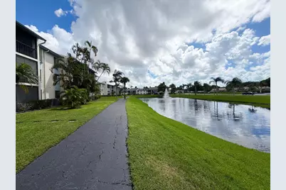 1112 Green Pine Boulevard #F1, West Palm Beach, FL 33409 - Photo 11