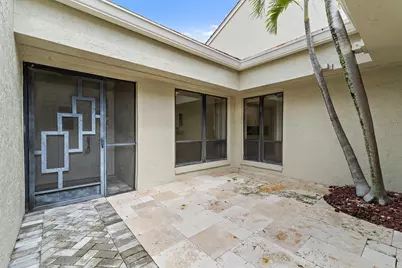 15 Tournament Boulevard, Palm Beach Gardens, FL 33418 - Photo 9