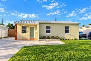 835 Fernwood Dr, West Palm Beach, FL 33405 - Photo 1