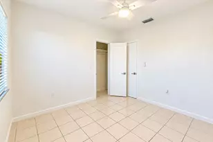 835 Fernwood Dr, West Palm Beach, FL 33405 - Photo 17