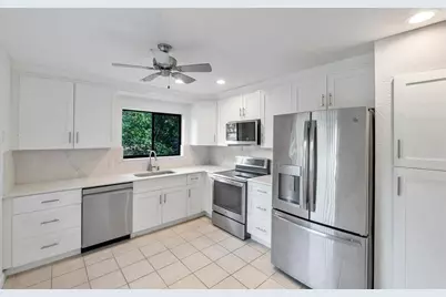 5720 Coach House Circle #E, Boca Raton, FL 33486 - Photo 3