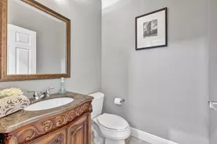 2685 NE 9th Ave, Wilton Manors, FL 33334 - Photo 25