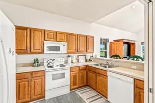 807 Carolina Cir SW, Vero Beach, FL 32962 - Photo 15