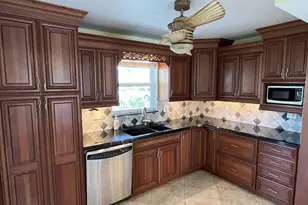 109 Wettaw Ln, North Palm Beach, FL 33408 - Photo 9