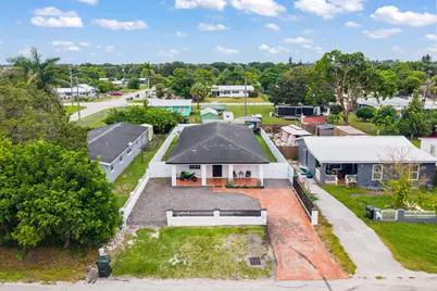 347 W Haiti Avenue, Clewiston, FL 33440 - Photo 1