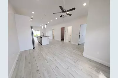 1562 W 26th Court, Riviera Beach, FL 33404 - Photo 5