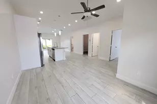 1562 W 26th Ct, Riviera Beach, FL 33404 - Photo 5