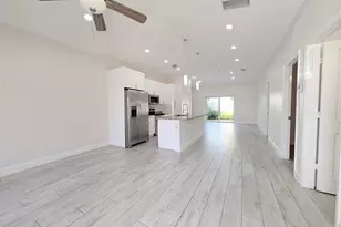 1562 W 26th Ct, Riviera Beach, FL 33404 - Photo 9
