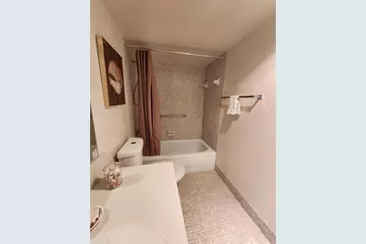 4033 Hythe B #4033, Boca Raton, FL 33434 - Photo 7