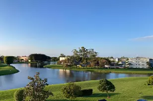 4033 Hythe B, Boca Raton, FL 33434 - Photo 3