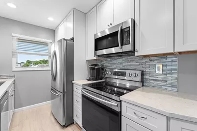 572 High Point Drive #D, Delray Beach, FL 33445 - Photo 11
