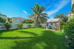 9870 Warner Ln, Wellington, FL 33414 - Photo 25