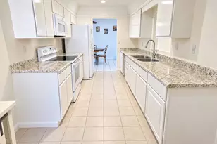 12411 SW 10th Ct, Davie, FL 33325 - Photo 9